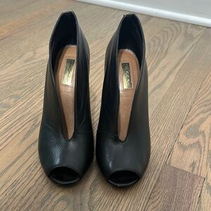 Halogen Black Heeled Boots Elegant Leather Design